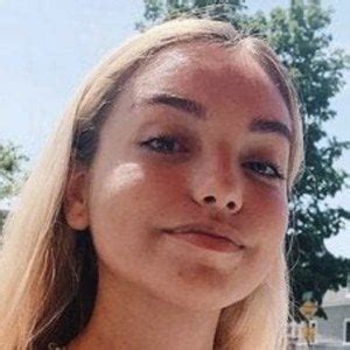 Aniko Bollok - Age, Family, Bio