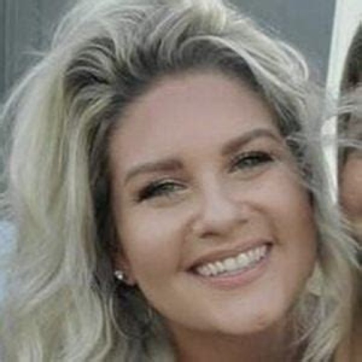 Claudia Chiavaroli - Age, Family, Bio
