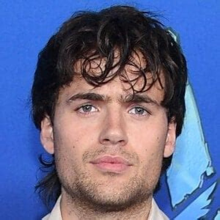 Jamie Flatters - Age, Family, Bio