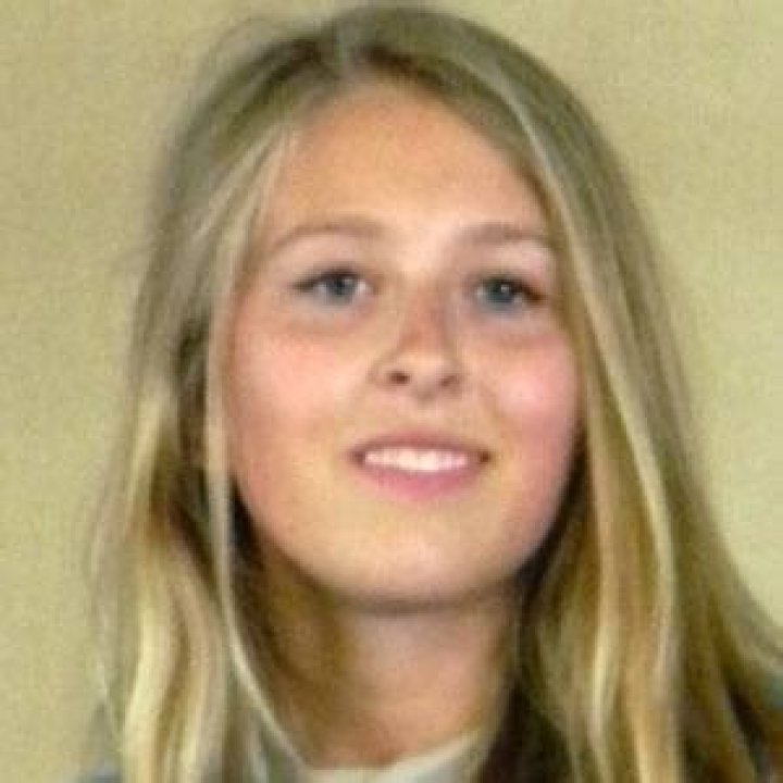 Madeleine Peters - Age, Family, Bio
